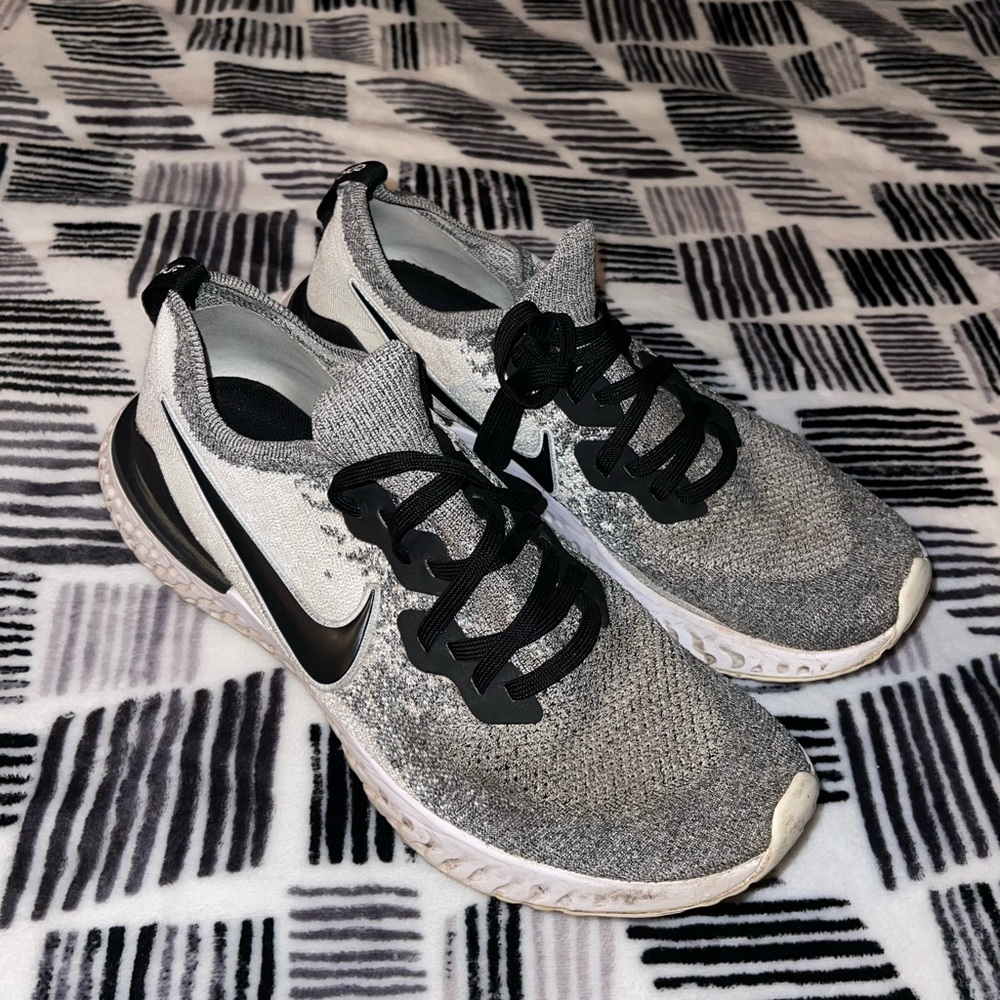 Nike Epic React Flyknit - image 1